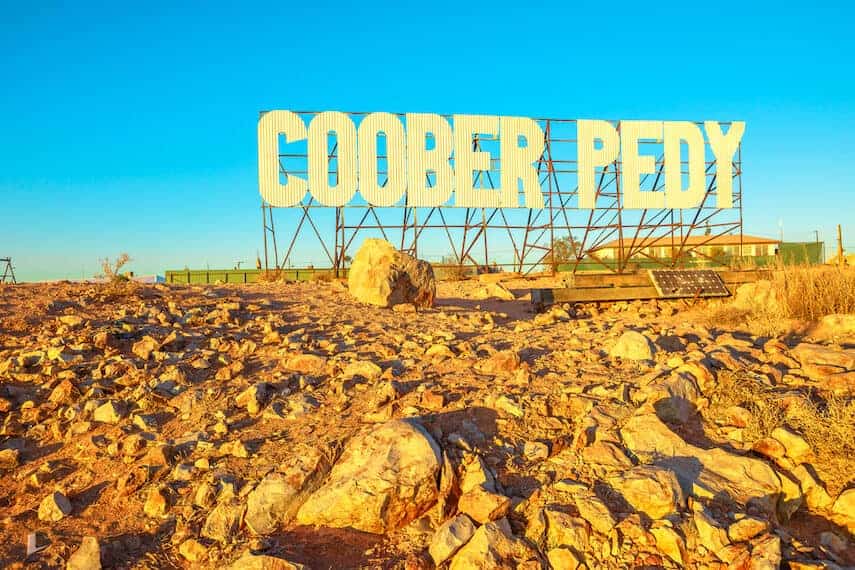 Raised sign of Coober Peedy 