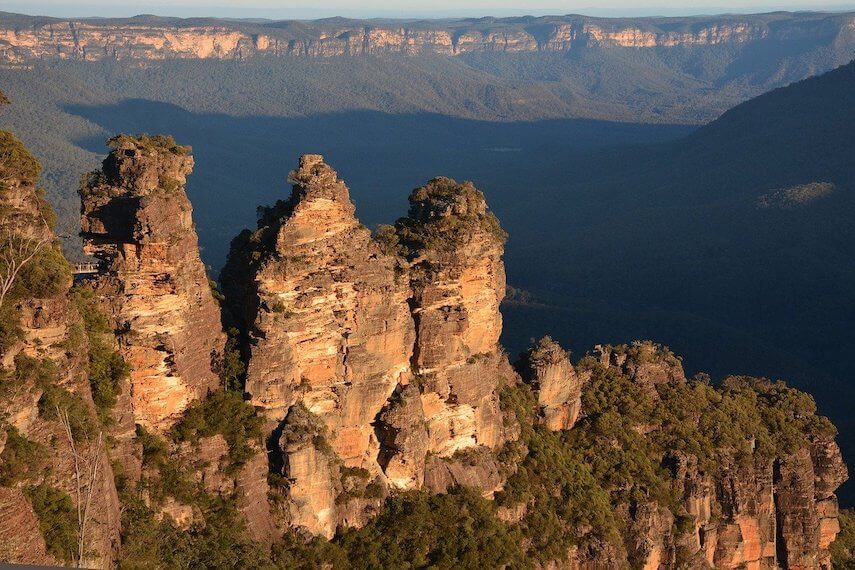 Three Sisters natural rock formation in the Blue Mountains